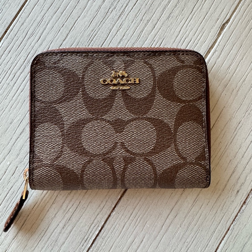Coach wallet